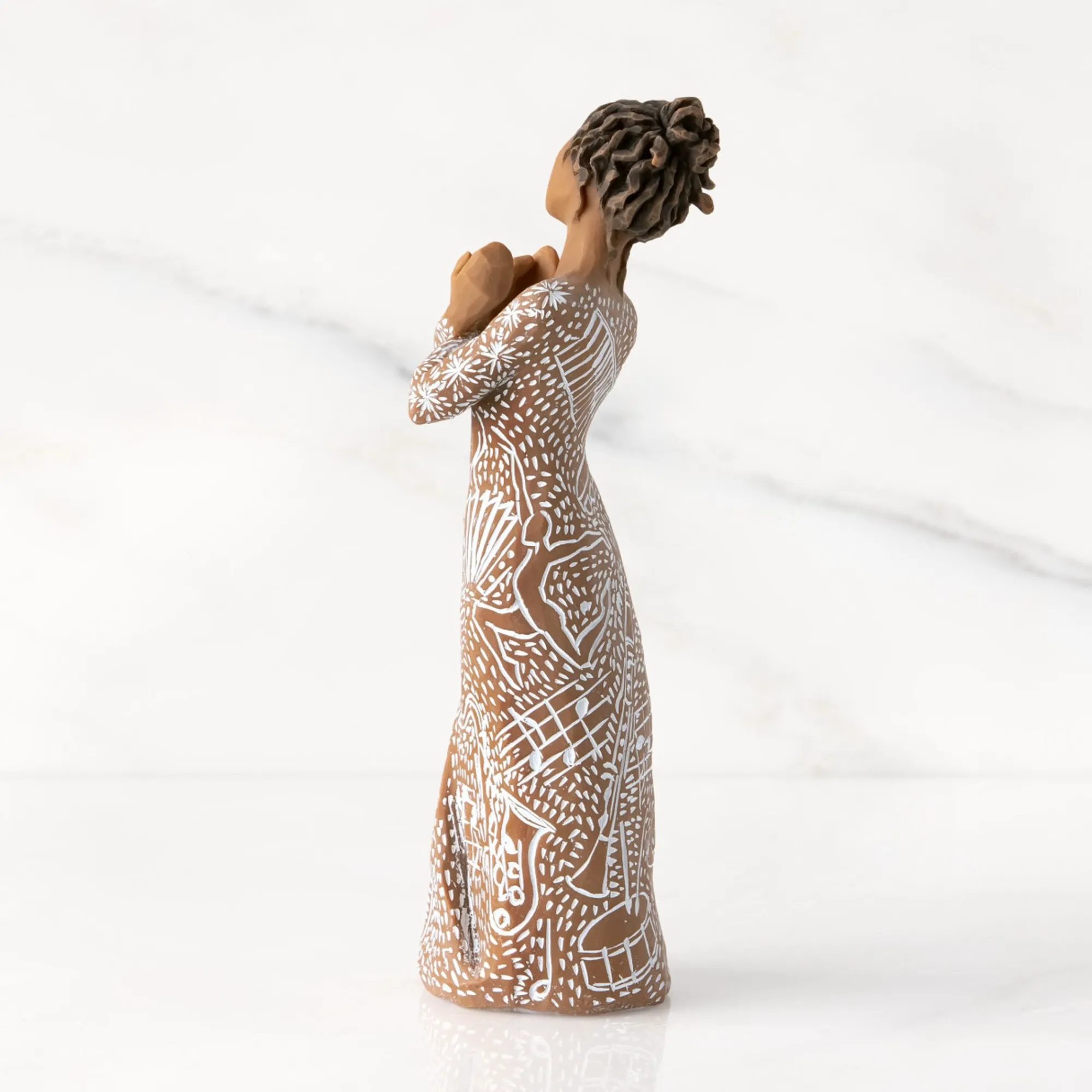 music_speaks_darker_skin_2.webp Willow Tree Christmas | Music Speaks (Darker Skin)