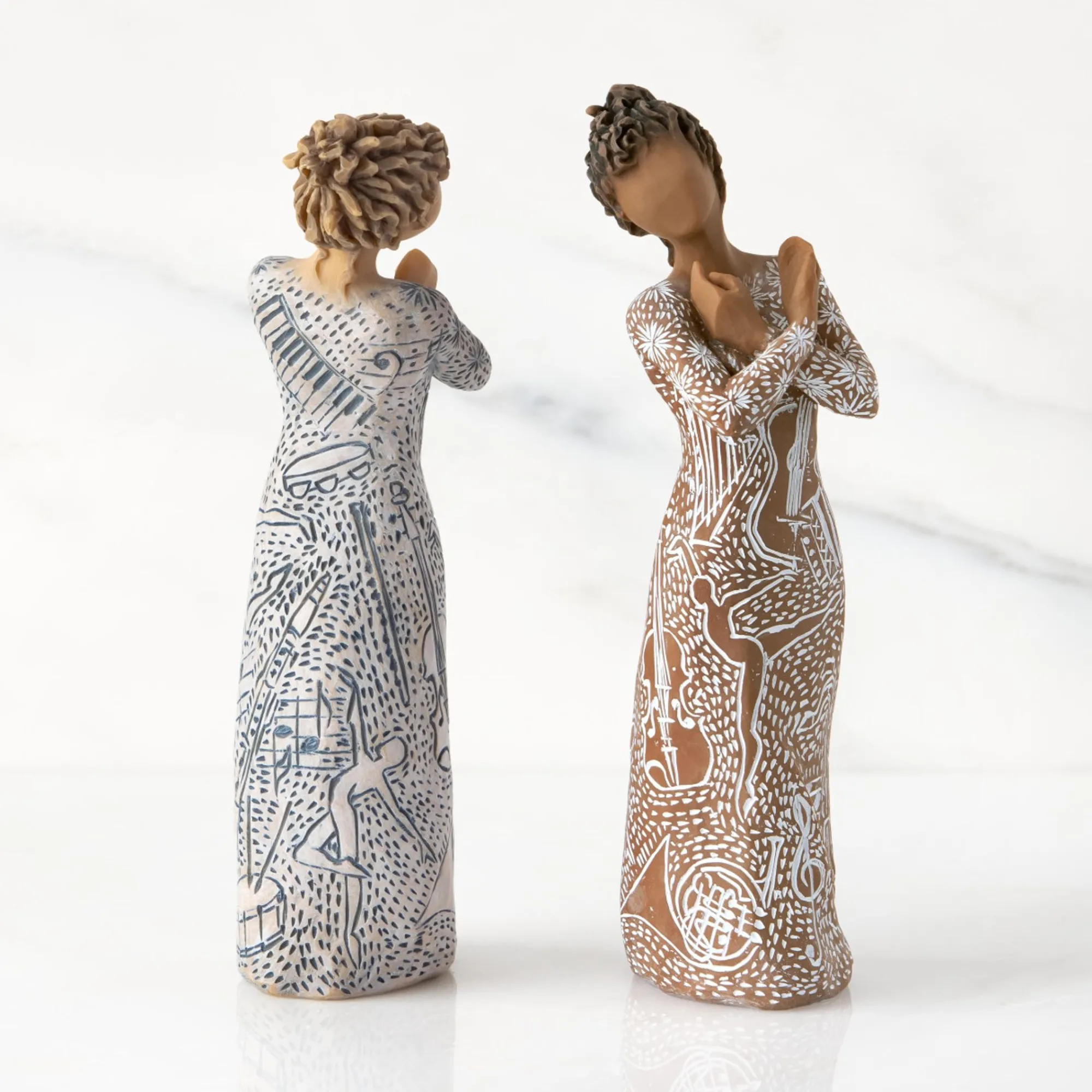 music_speaks_lighter_skin_7.webp Willow Tree Christmas | Music Speaks (Lighter Skin)