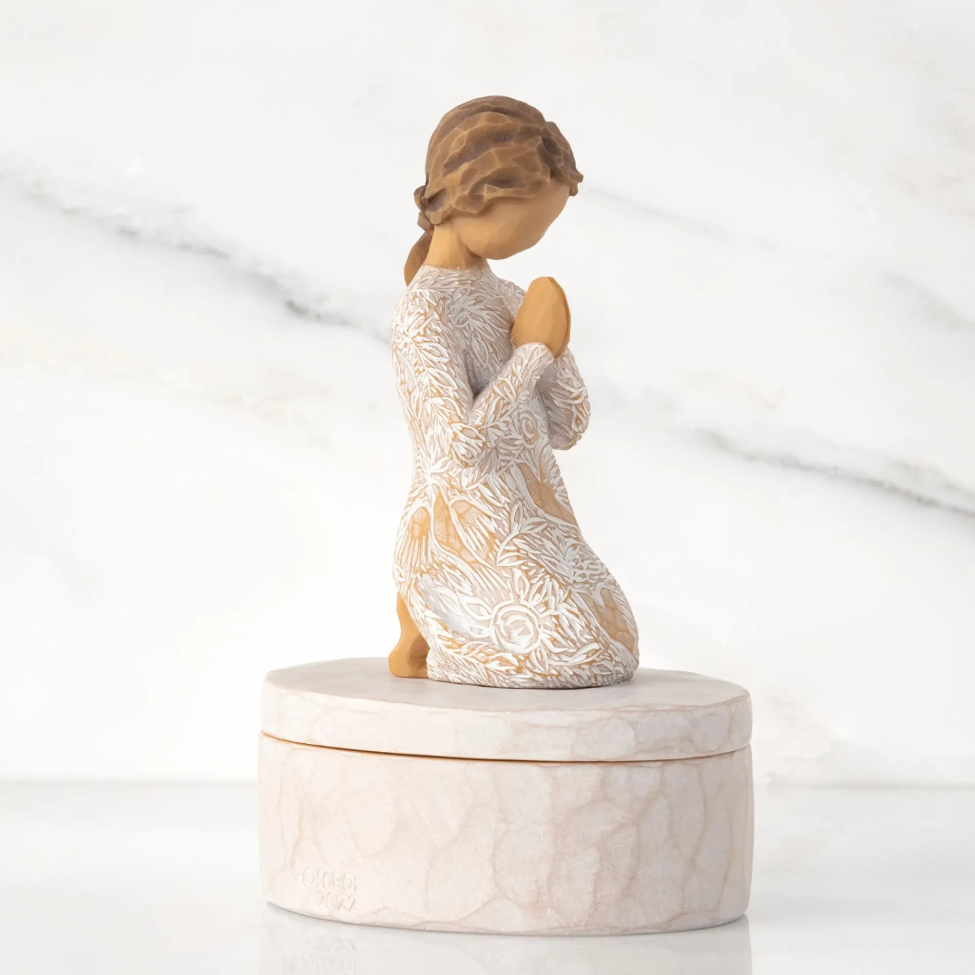 prayer_of_peace_keepsake__3.webp Willow Tree Christmas | Prayer Of Peace Keepsake Box